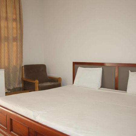 East Legon Guest Lodge Madina 외부 사진
